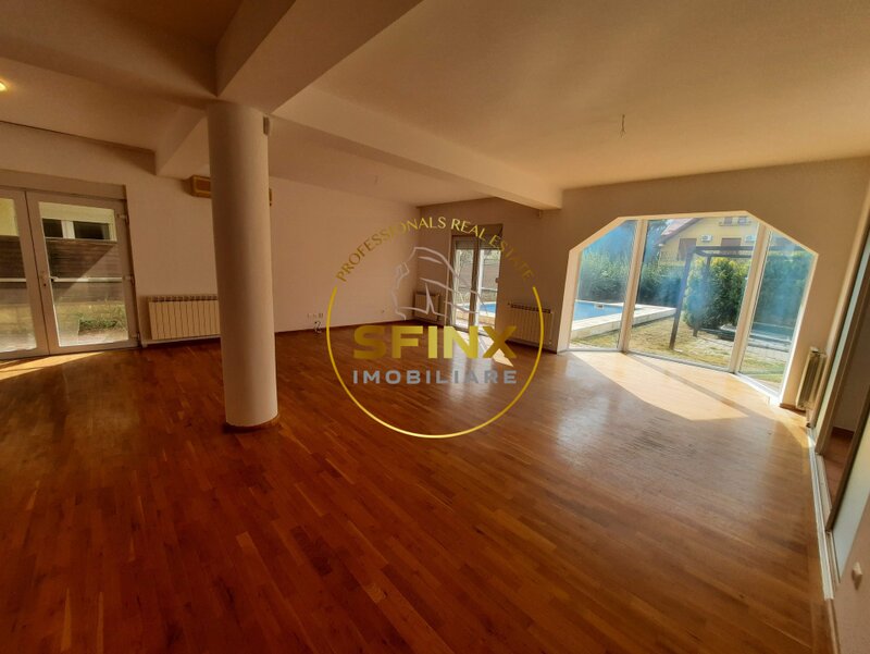 Vila spatioasa si luminoasa cu piscina si curte, in apropiere de British School,
